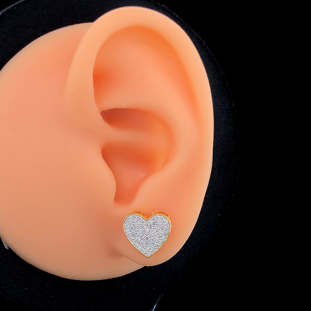 Heart-Shaped Pavé Stud Earrings - Gold-Plated (Vermeil) Lab-Grown Diamonds | VE232305