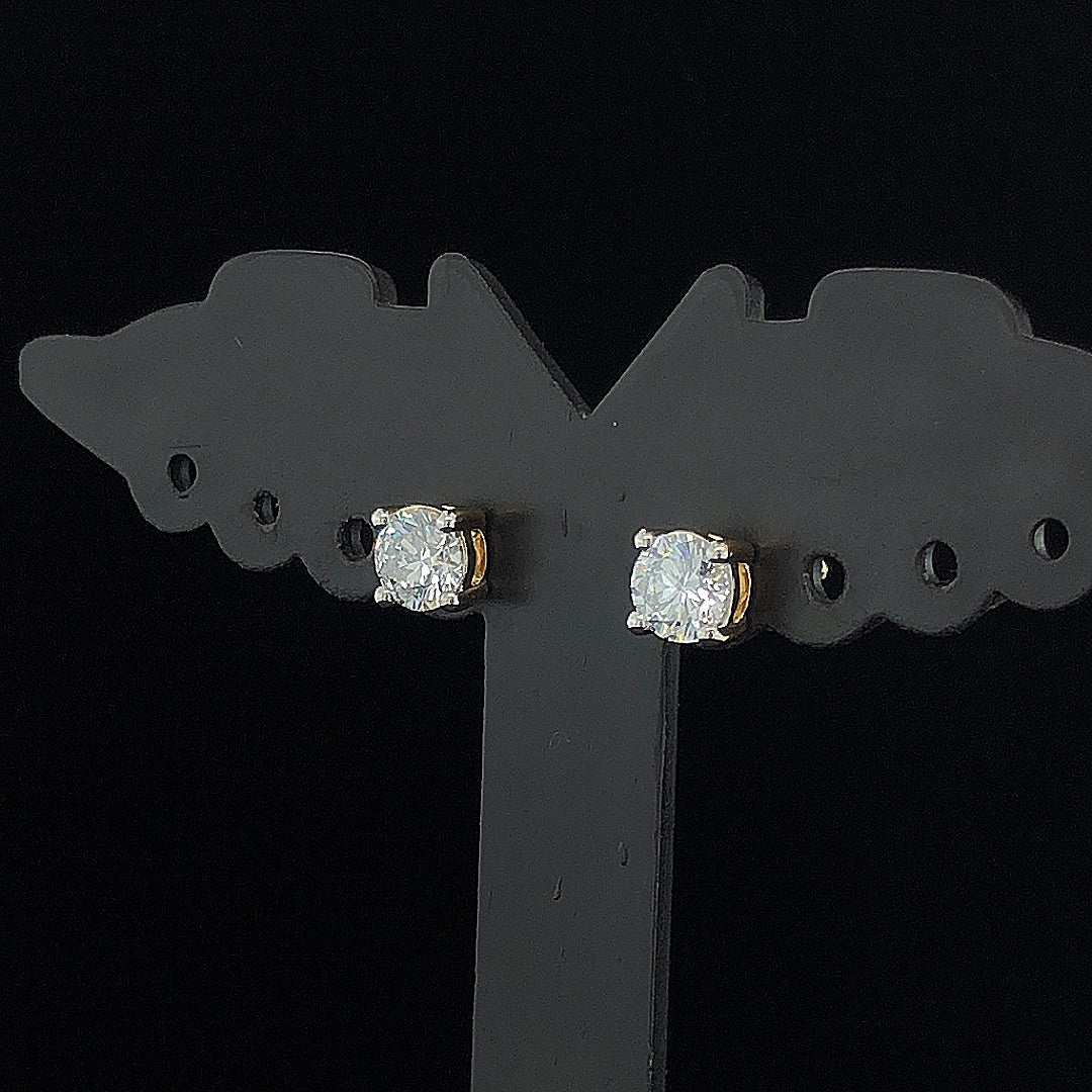 Round Solitaire Stud Earrings - Gold-Plated (Vermeil) Lab-Grown Diamonds | VE250352