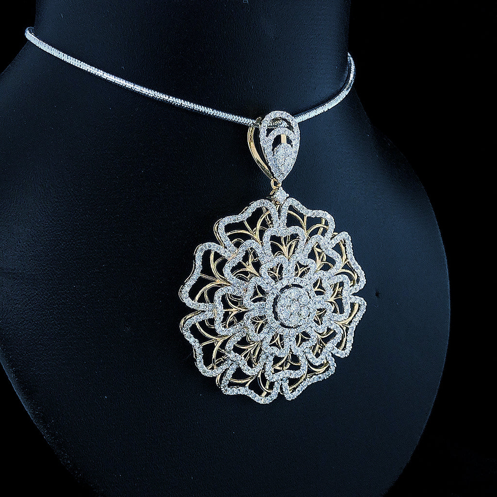 Mandala Medallion Pendant - Gold-Plated (Vermeil) Lab-Grown Diamonds | VP220240