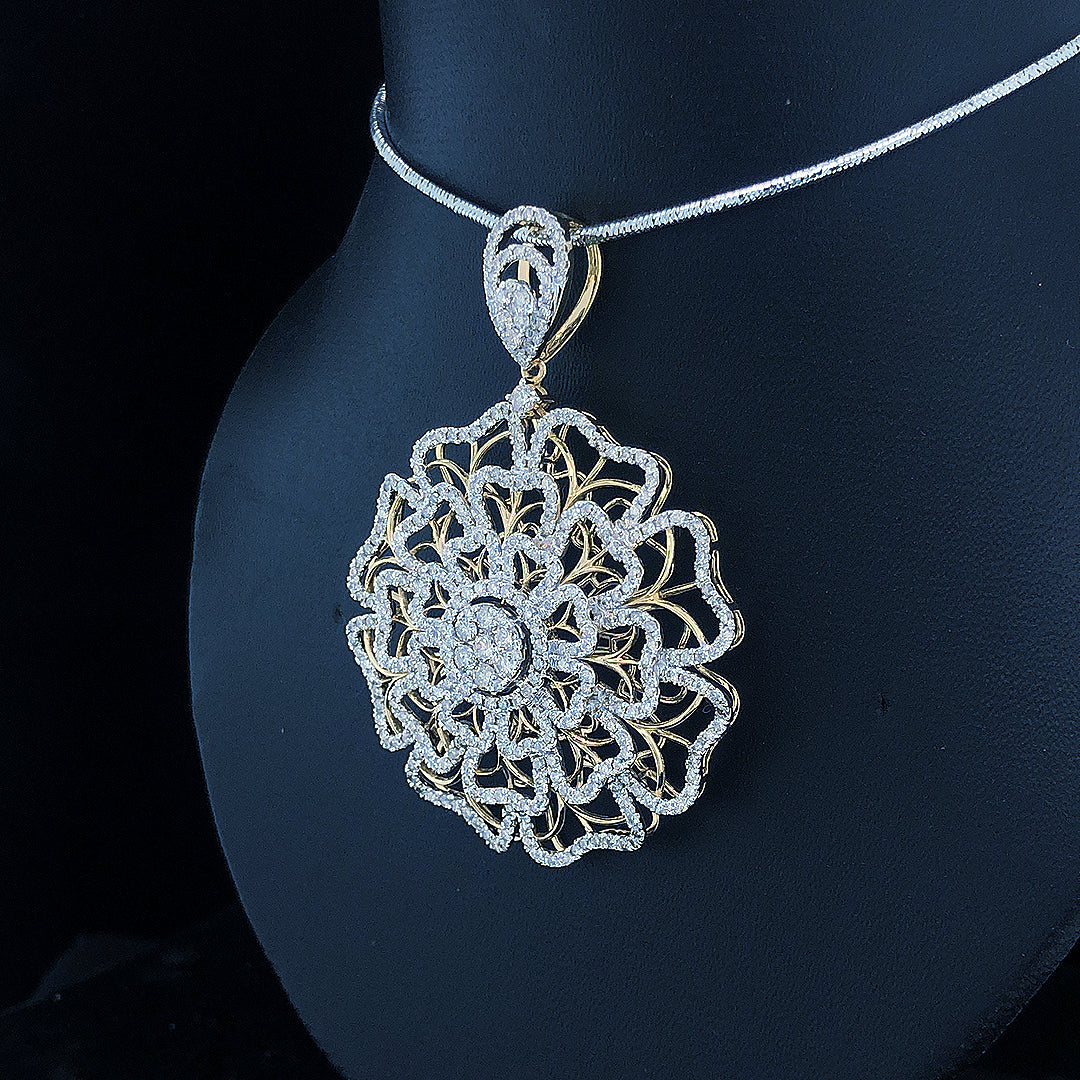 Mandala Medallion Pendant - Gold-Plated (Vermeil) Lab-Grown Diamonds | VP220240