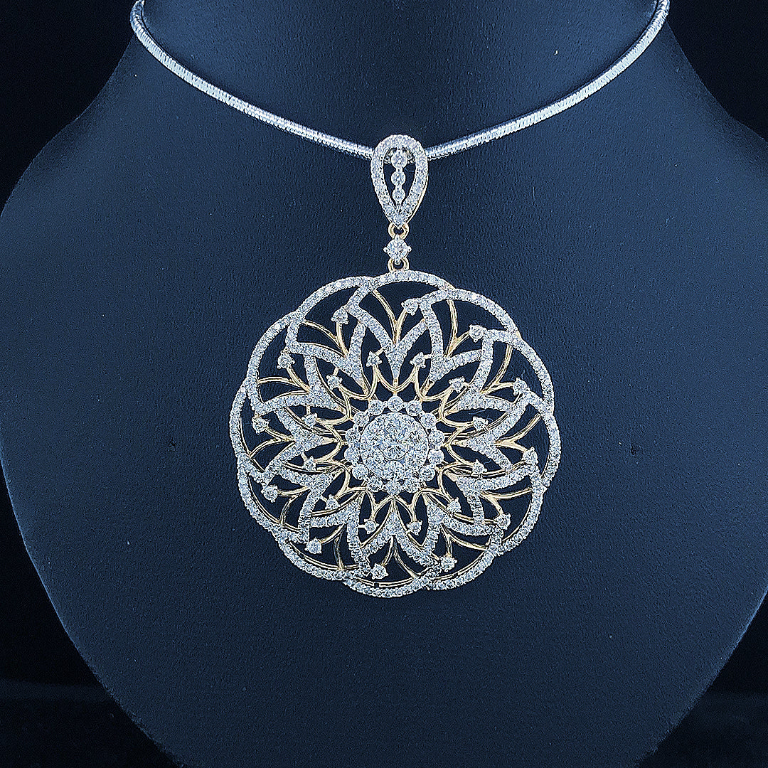 Filigree Medallion Pendant - Gold-Plated (Vermeil) Lab-Grown Diamonds | VP220251