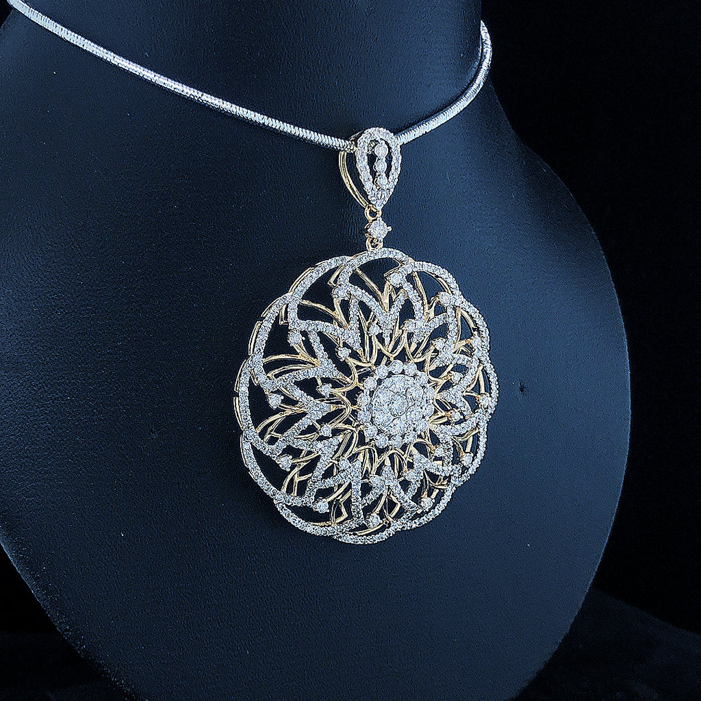 Filigree Medallion Pendant - Gold-Plated (Vermeil) Lab-Grown Diamonds | VP220251