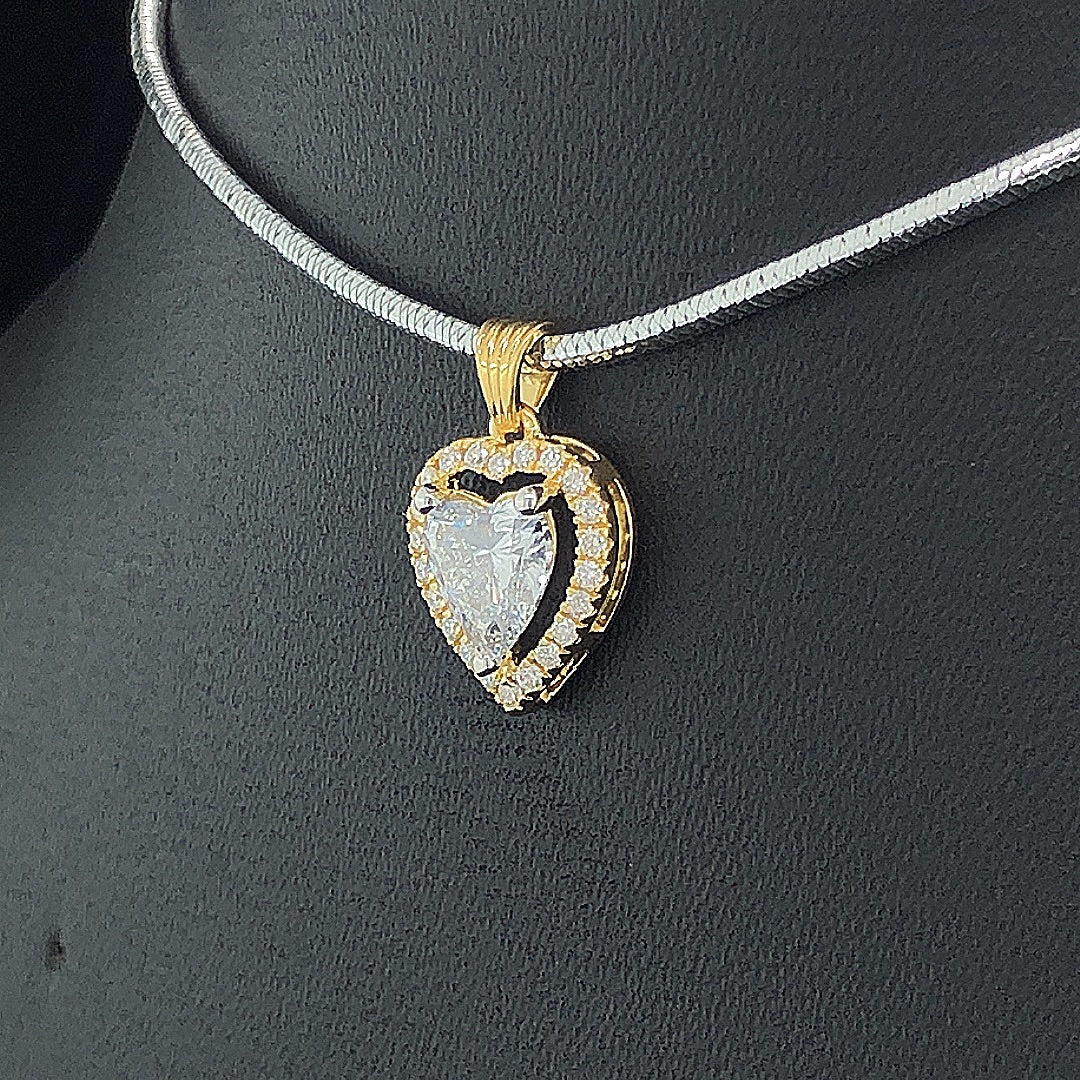 Heart-Shaped Diamond Halo Pendant - Gold-Plated (Vermeil) Lab-Grown Diamonds | VP250332