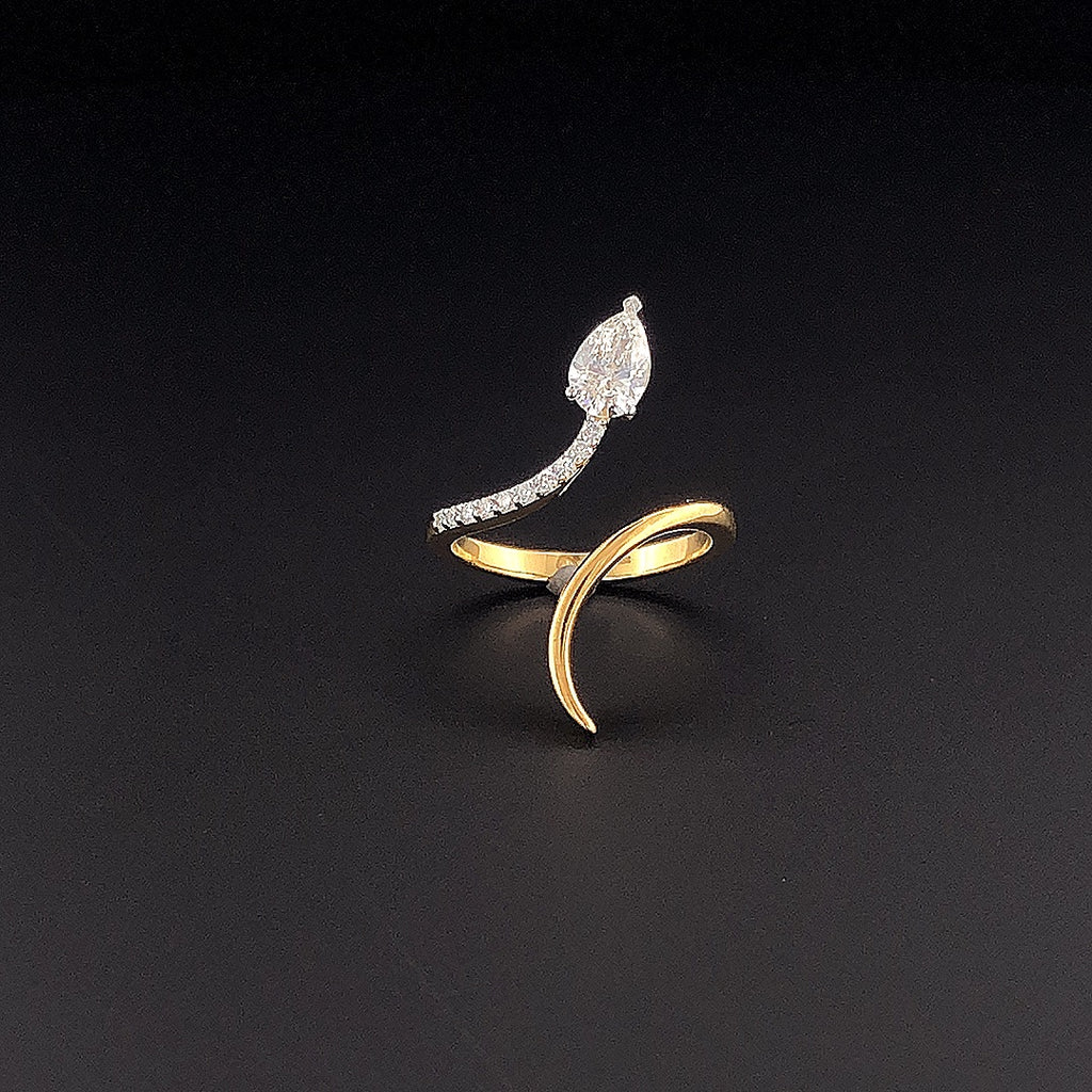 Gold-Plated Lab-Grown Diamond Snake Ring with Pear-Shaped Face VR250409