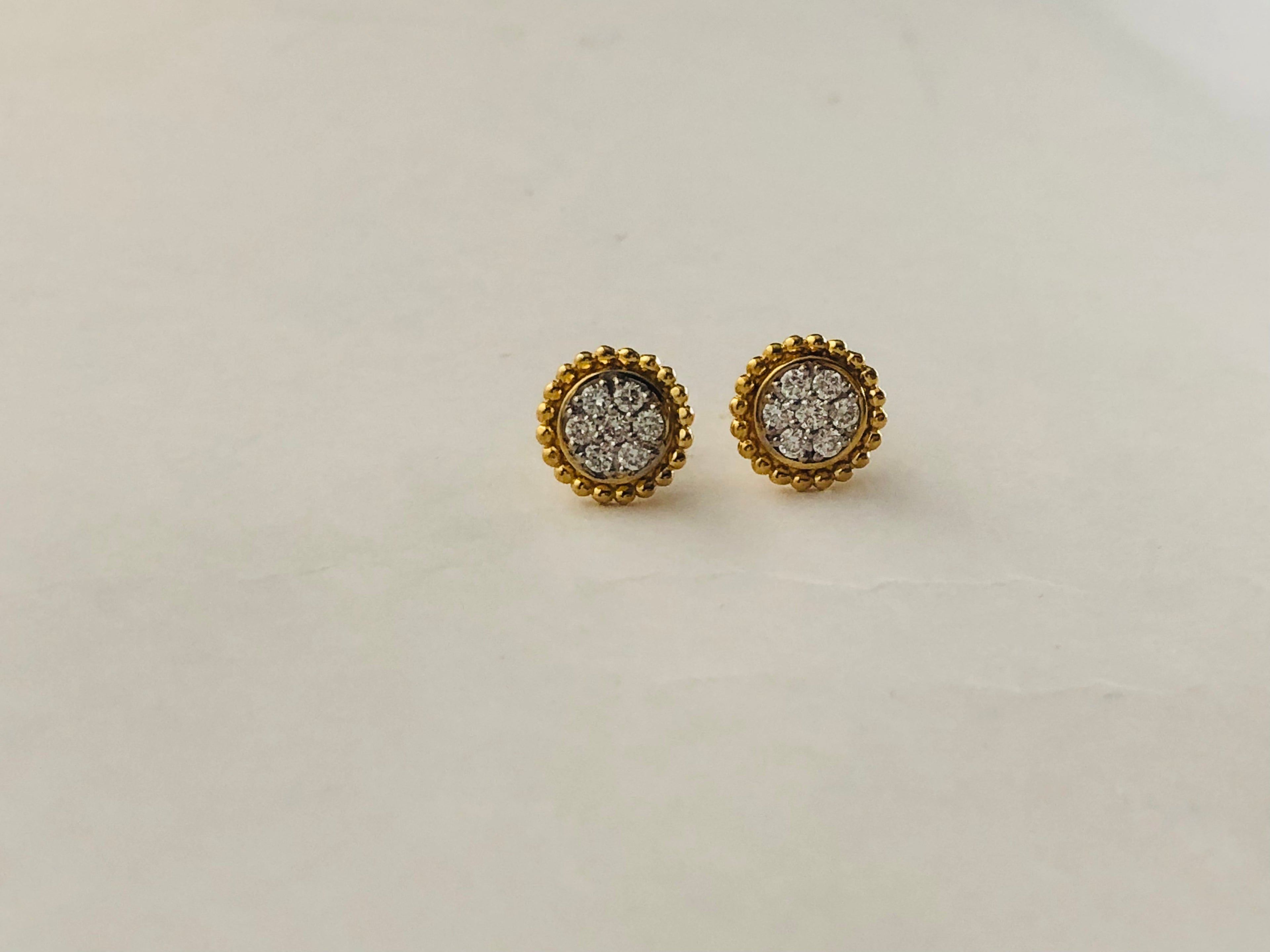 Round Pavé Stud Earrings with Beaded Border - Gold-Plated (Vermeil) Lab-Grown Diamonds | VE250096