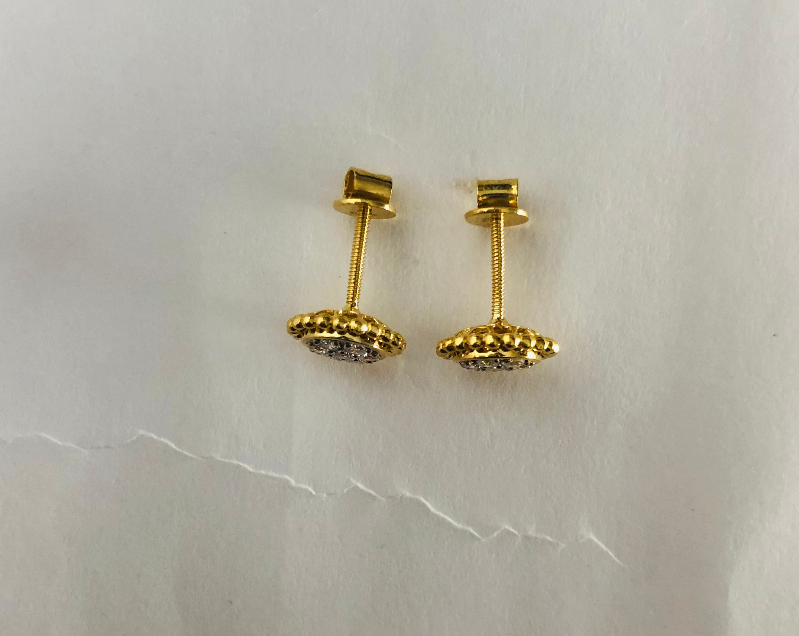 Round Pavé Stud Earrings with Beaded Border - Gold-Plated (Vermeil) Lab-Grown Diamonds | VE250096