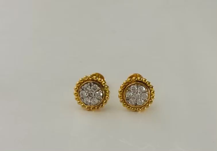Round Pavé Stud Earrings with Beaded Border - Gold-Plated (Vermeil) Lab-Grown Diamonds | VE250096
