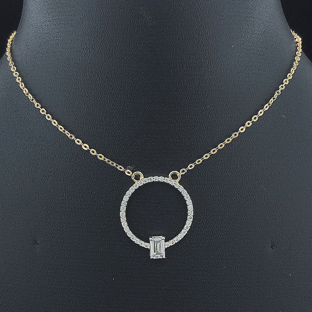 Circle Pendant with Emerald-Cut Diamond - Gold-Plated (Vermeil) Lab-Grown Diamonds | VP250327