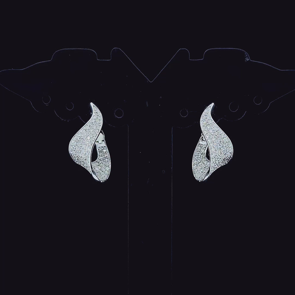 Flame Pavé Stud Earrings - Gold-Plated (Vermeil) Lab-Grown Diamonds | VE232298