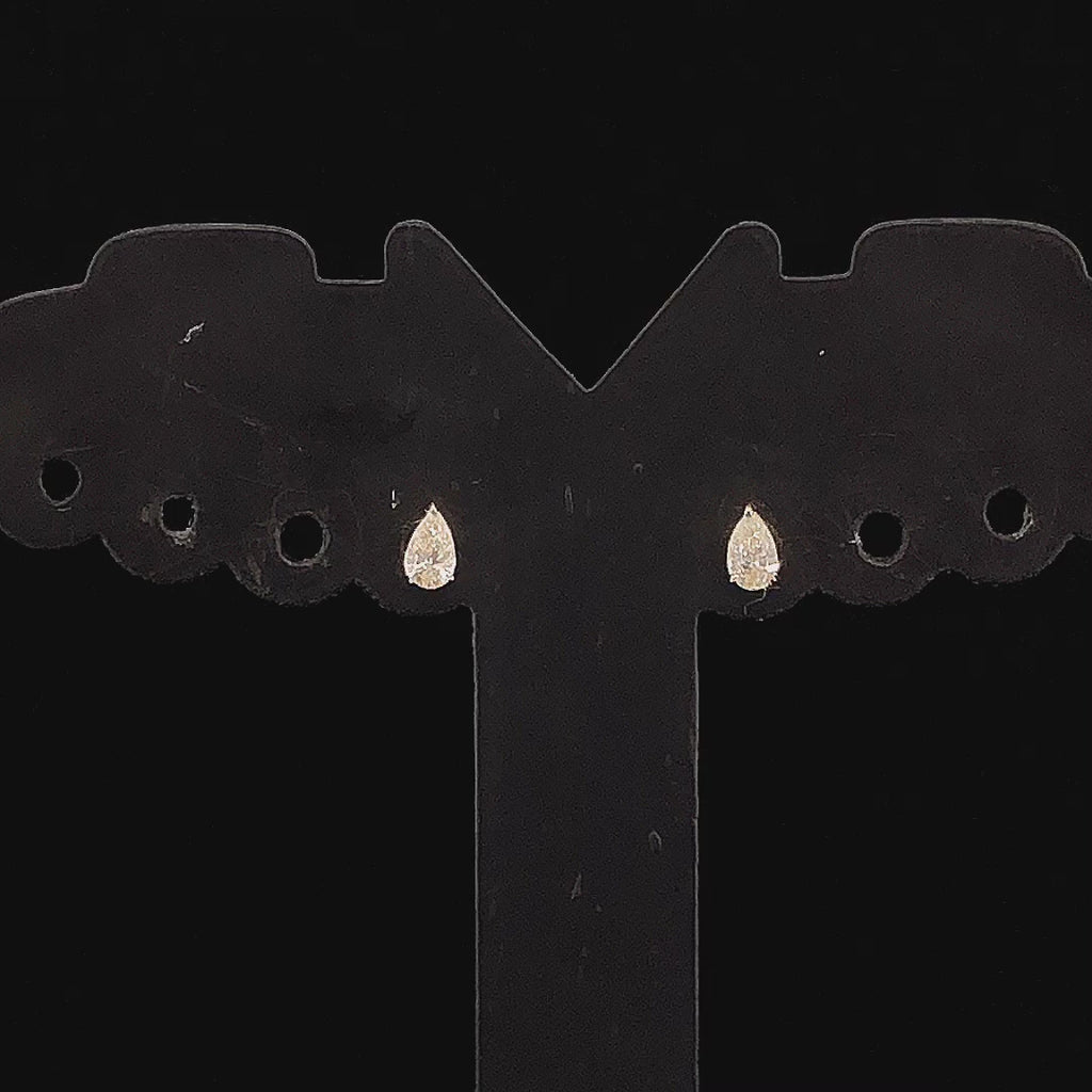 Pear-Shaped Pavé Stud Earrings - Gold-Plated (Vermeil) Lab-Grown Diamonds | VE250250