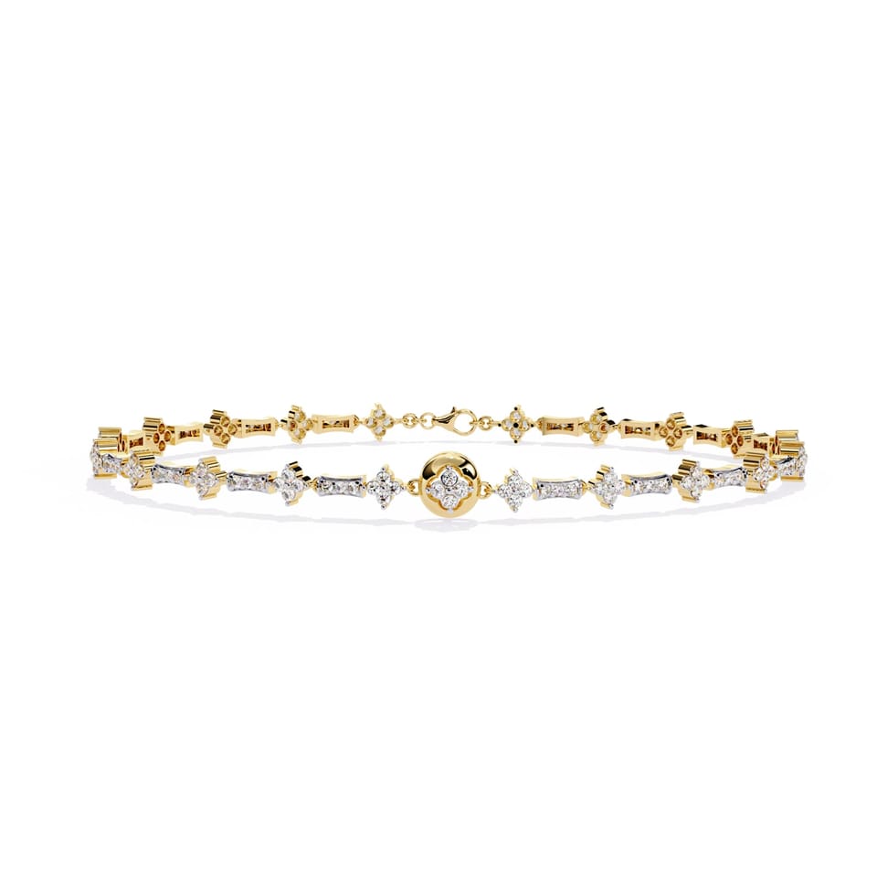Laboratory-Grown Diamond Clover Motif Bracelet, 0.82 ct total in yellow gold, front view